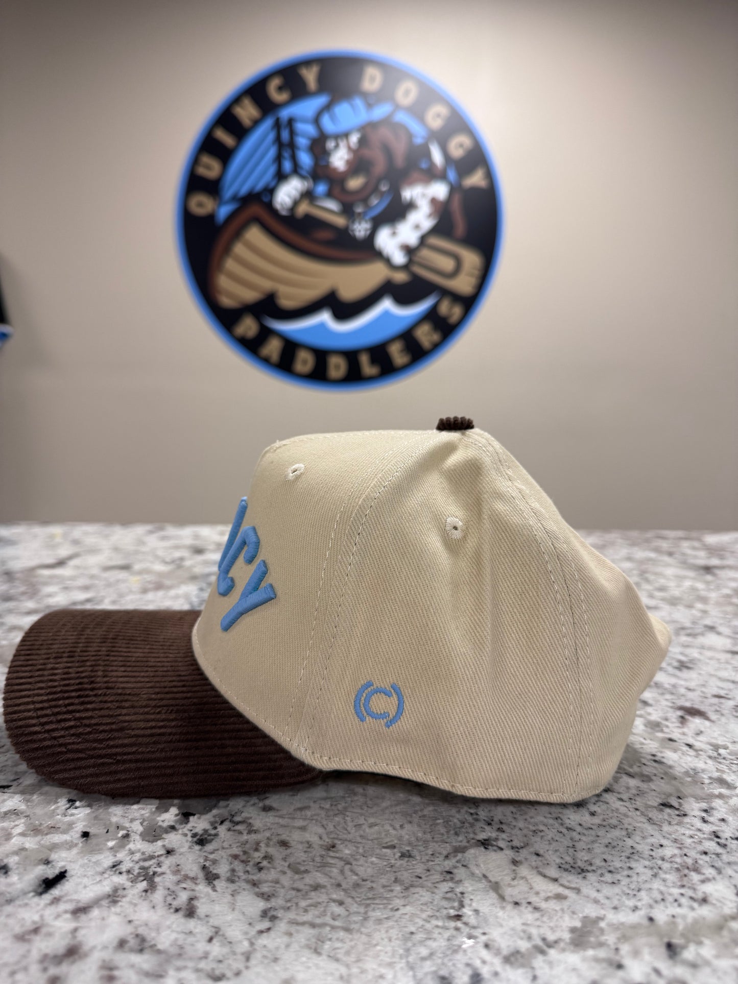 QUINCY tan/corduroy hat